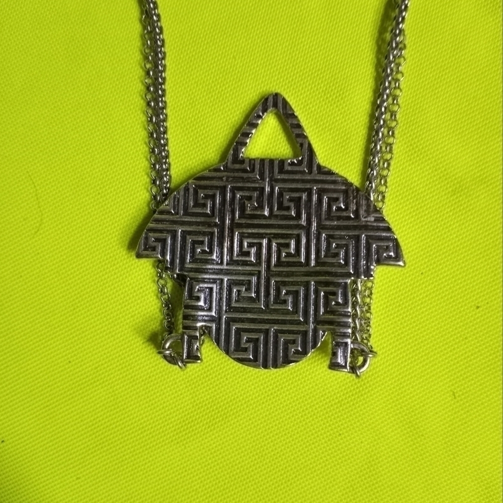 Silvertone abalone large pendant necklace lucky brand - Picture 3 of 7